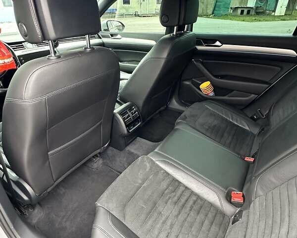 Сірий Фольксваген Пассат, об'ємом двигуна 1.4 л та пробігом 215 тис. км за 17300 $, фото 36 на Automoto.ua