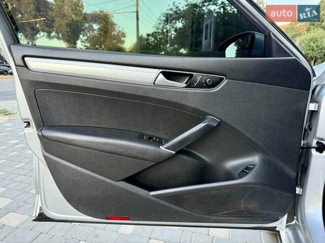 Серый Фольксваген Пассат, объемом двигателя 1.8 л и пробегом 239 тыс. км за 10700 $, фото 40 на Automoto.ua