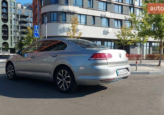 Серый Фольксваген Пассат, объемом двигателя 1.6 л и пробегом 297 тыс. км за 15000 $, фото 15 на Automoto.ua