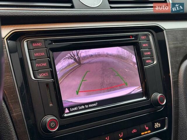 Серый Фольксваген Пассат, объемом двигателя 1.8 л и пробегом 185 тыс. км за 12800 $, фото 57 на Automoto.ua