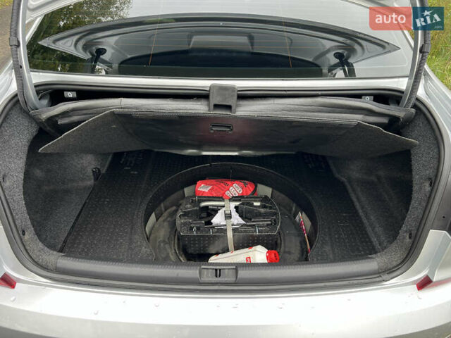 Серый Фольксваген Пассат, объемом двигателя 1.8 л и пробегом 137 тыс. км за 12599 $, фото 46 на Automoto.ua