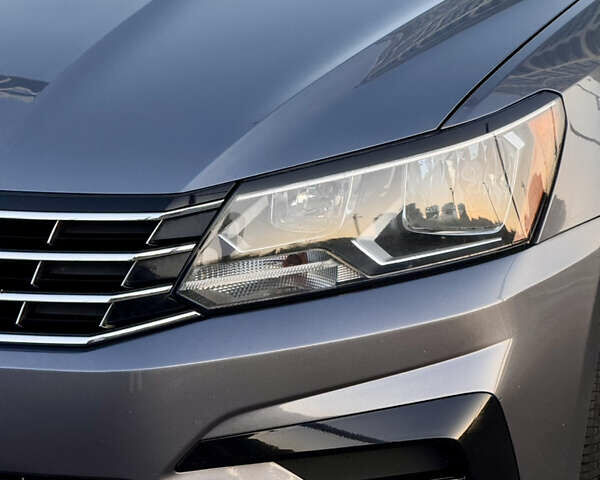 Серый Фольксваген Пассат, объемом двигателя 1.8 л и пробегом 118 тыс. км за 12899 $, фото 8 на Automoto.ua