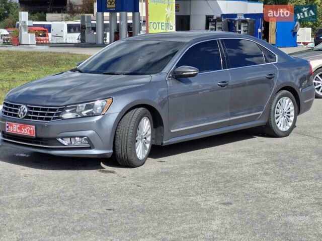 Фольксваген Пассат 2016 в Кременчуге на Automoto.ua Серый Фольксваген Пассат, объемом двигателя 1.8 л и пробегом 176 тыс. км за 12800 $, фото 5 на Automoto.ua