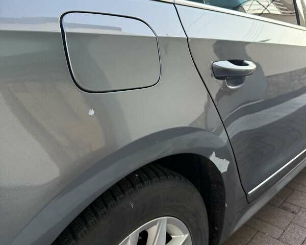 Серый Фольксваген Пассат, объемом двигателя 1.8 л и пробегом 194 тыс. км за 10700 $, фото 22 на Automoto.ua