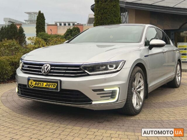 Серый Фольксваген Пассат, объемом двигателя 1.4 л и пробегом 189 тыс. км за 17700 $, фото 2 на Automoto.ua