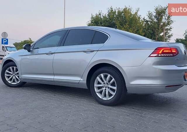 Серый Фольксваген Пассат, объемом двигателя 0 л и пробегом 196 тыс. км за 13777 $, фото 27 на Automoto.ua