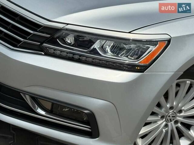 Серый Фольксваген Пассат, объемом двигателя 1.78 л и пробегом 177 тыс. км за 12400 $, фото 1 на Automoto.ua