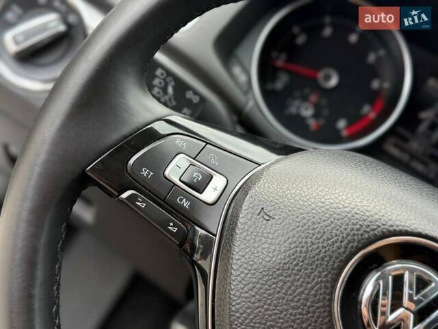 Серый Фольксваген Пассат, объемом двигателя 1.78 л и пробегом 177 тыс. км за 12400 $, фото 21 на Automoto.ua