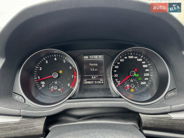 Серый Фольксваген Пассат, объемом двигателя 1.8 л и пробегом 209 тыс. км за 12490 $, фото 19 на Automoto.ua