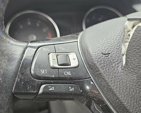 Фольксваген Пассат 2016 в Киеве на Automoto.ua Серый Фольксваген Пассат, объемом двигателя 1.8 л и пробегом 170 тыс. км за 4700 $, фото 18 на Automoto.ua