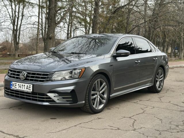 Сірий Фольксваген Пассат, об'ємом двигуна 1.8 л та пробігом 185 тис. км за 14600 $, фото 2 на Automoto.ua