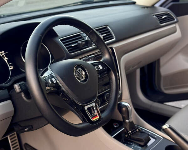 Серый Фольксваген Пассат, объемом двигателя 1.8 л и пробегом 118 тыс. км за 12899 $, фото 13 на Automoto.ua