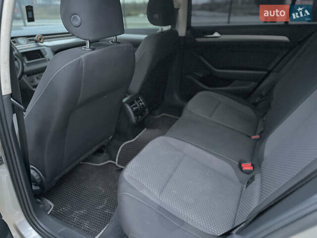 Серый Фольксваген Пассат, объемом двигателя 1.4 л и пробегом 274 тыс. км за 12900 $, фото 16 на Automoto.ua