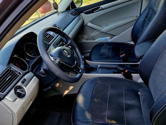 Серый Фольксваген Пассат, объемом двигателя 0 л и пробегом 149 тыс. км за 11400 $, фото 4 на Automoto.ua