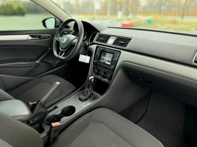 Серый Фольксваген Пассат, объемом двигателя 1.8 л и пробегом 172 тыс. км за 10299 $, фото 15 на Automoto.ua