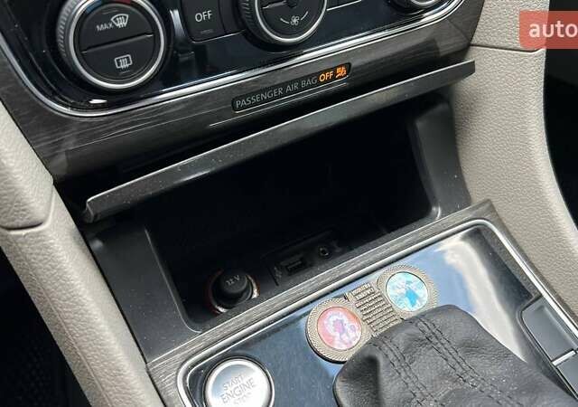 Сірий Фольксваген Пассат, об'ємом двигуна 1.8 л та пробігом 201 тис. км за 12500 $, фото 14 на Automoto.ua