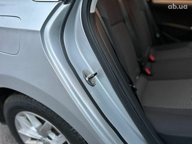 Серый Фольксваген Пассат, объемом двигателя 1.8 л и пробегом 109 тыс. км за 13490 $, фото 16 на Automoto.ua