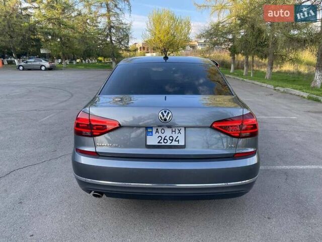 Сірий Фольксваген Пассат, об'ємом двигуна 1.8 л та пробігом 185 тис. км за 14500 $, фото 1 на Automoto.ua