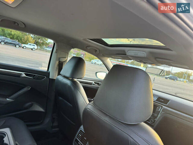 Серый Фольксваген Пассат, объемом двигателя 1.8 л и пробегом 177 тыс. км за 12000 $, фото 9 на Automoto.ua