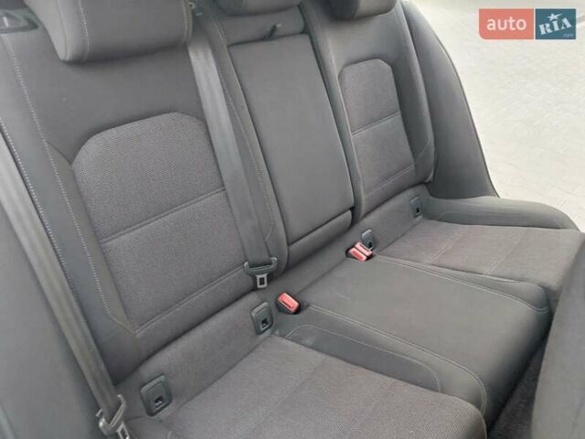 Серый Фольксваген Пассат, объемом двигателя 0 л и пробегом 196 тыс. км за 13777 $, фото 66 на Automoto.ua