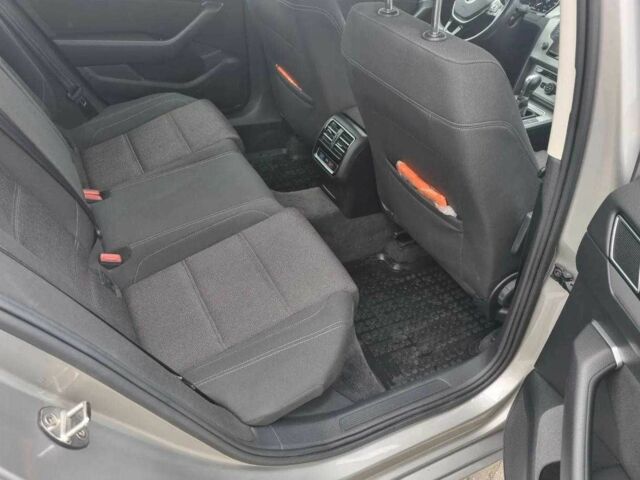 Серый Фольксваген Пассат, объемом двигателя 1.8 л и пробегом 159 тыс. км за 6900 $, фото 11 на Automoto.ua