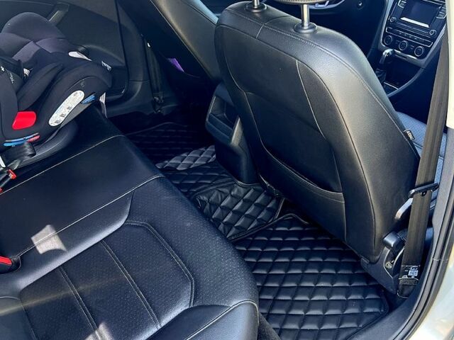 Сірий Фольксваген Пассат, об'ємом двигуна 1.8 л та пробігом 180 тис. км за 13500 $, фото 7 на Automoto.ua