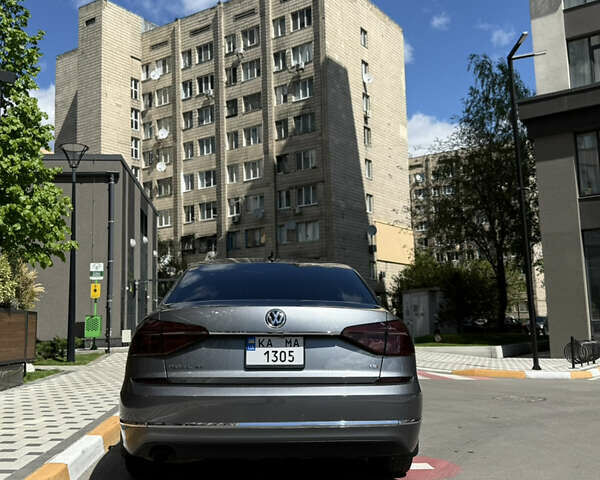 Серый Фольксваген Пассат, объемом двигателя 1.8 л и пробегом 184 тыс. км за 13500 $, фото 6 на Automoto.ua