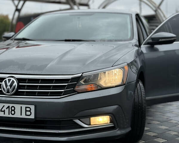 Серый Фольксваген Пассат, объемом двигателя 1.8 л и пробегом 138 тыс. км за 12500 $, фото 6 на Automoto.ua