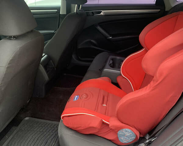 Серый Фольксваген Пассат, объемом двигателя 1.8 л и пробегом 120 тыс. км за 12000 $, фото 12 на Automoto.ua