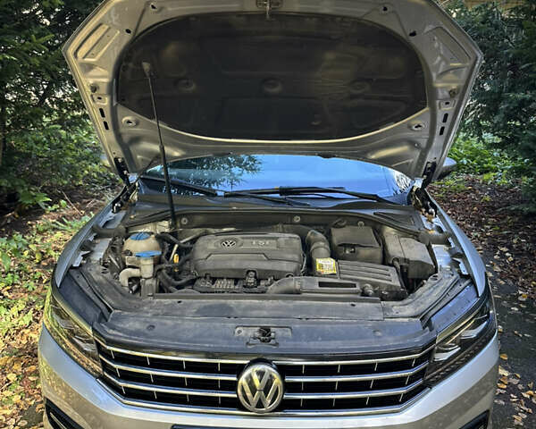 Серый Фольксваген Пассат, объемом двигателя 1.8 л и пробегом 165 тыс. км за 14200 $, фото 37 на Automoto.ua