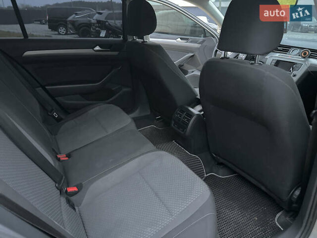 Серый Фольксваген Пассат, объемом двигателя 1.4 л и пробегом 274 тыс. км за 12900 $, фото 17 на Automoto.ua