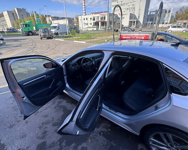 Фольксваген Пассат 2016 в Киеве на Automoto.ua Серый Фольксваген Пассат, объемом двигателя 1.8 л и пробегом 153 тыс. км за 15200 $, фото 29 на Automoto.ua