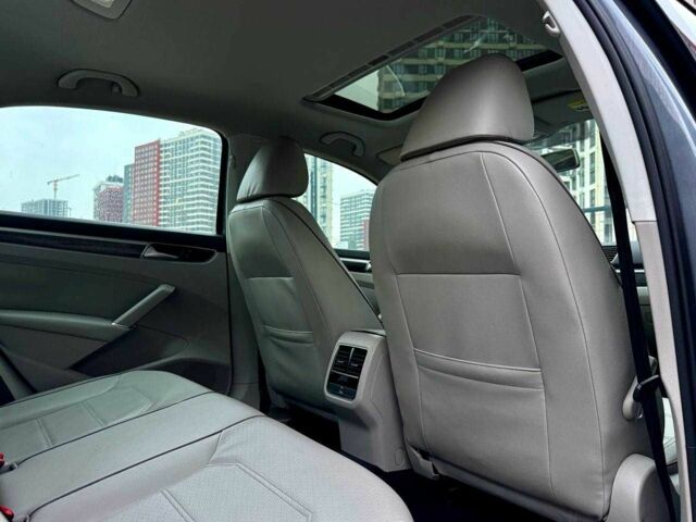 Сірий Фольксваген Пассат, об'ємом двигуна 1.8 л та пробігом 43 тис. км за 14800 $, фото 18 на Automoto.ua