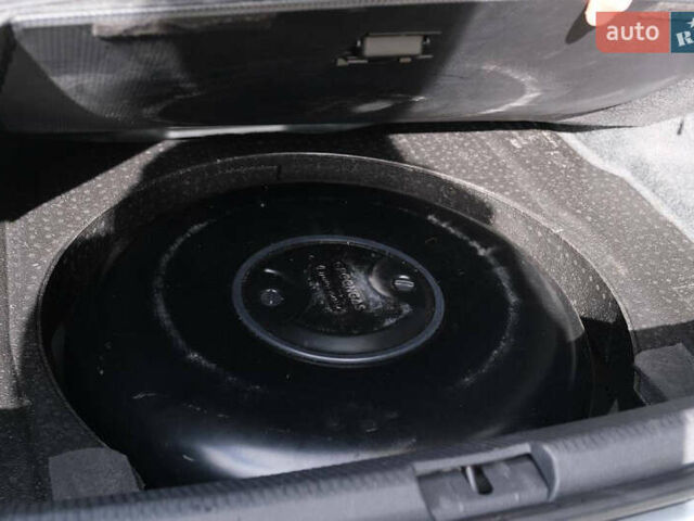 Сірий Фольксваген Пассат, об'ємом двигуна 1.8 л та пробігом 139 тис. км за 14400 $, фото 10 на Automoto.ua