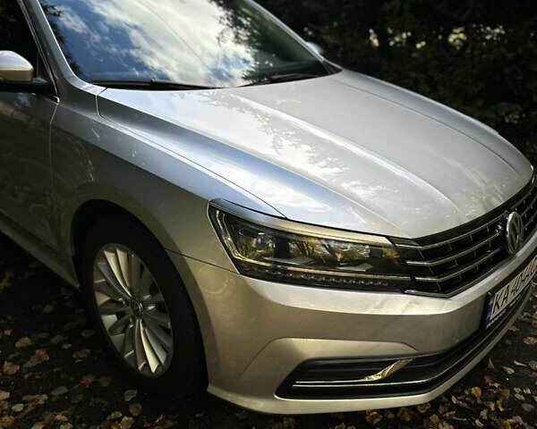 Серый Фольксваген Пассат, объемом двигателя 1.8 л и пробегом 165 тыс. км за 14200 $, фото 4 на Automoto.ua