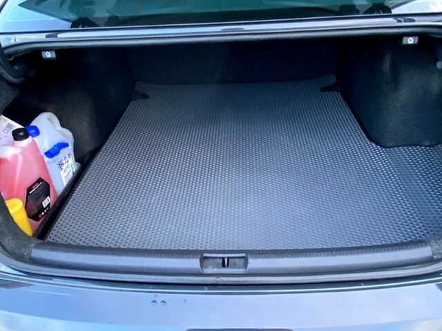 Серый Фольксваген Пассат, объемом двигателя 1.8 л и пробегом 219 тыс. км за 14000 $, фото 7 на Automoto.ua