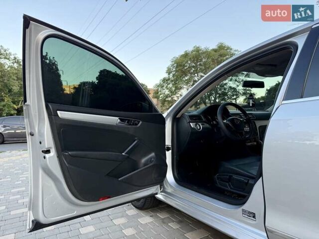 Серый Фольксваген Пассат, объемом двигателя 1.8 л и пробегом 239 тыс. км за 10700 $, фото 35 на Automoto.ua