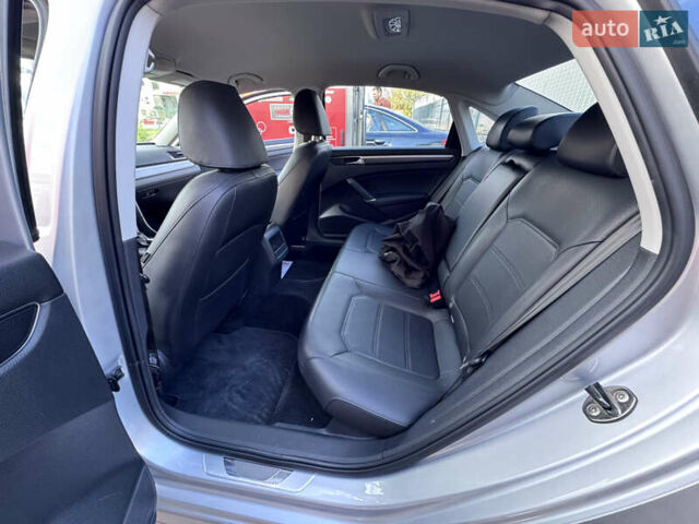 Фольксваген Пассат 2016 в Киеве на Automoto.ua Серый Фольксваген Пассат, объемом двигателя 1.8 л и пробегом 153 тыс. км за 15200 $, фото 33 на Automoto.ua