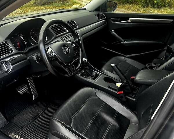 Сірий Фольксваген Пассат, об'ємом двигуна 1.8 л та пробігом 171 тис. км за 13700 $, фото 5 на Automoto.ua