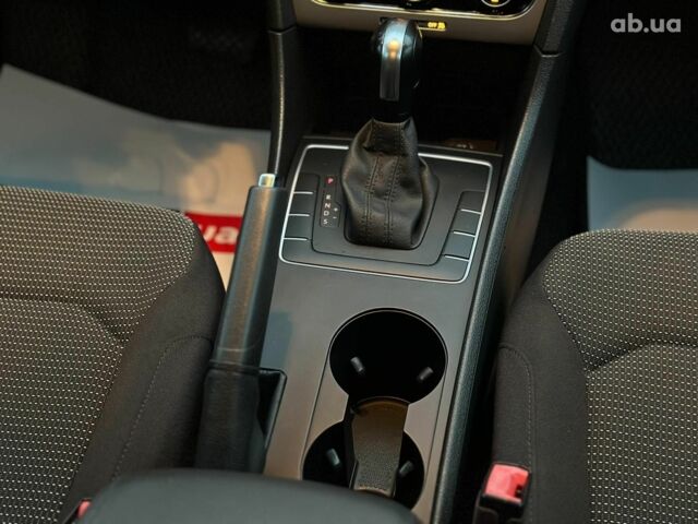 Серый Фольксваген Пассат, объемом двигателя 1.8 л и пробегом 109 тыс. км за 13490 $, фото 20 на Automoto.ua