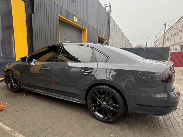 Сірий Фольксваген Пассат, об'ємом двигуна 1.8 л та пробігом 112 тис. км за 16800 $, фото 4 на Automoto.ua