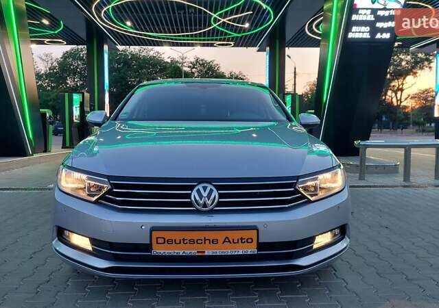 Серый Фольксваген Пассат, объемом двигателя 0 л и пробегом 196 тыс. км за 13777 $, фото 4 на Automoto.ua