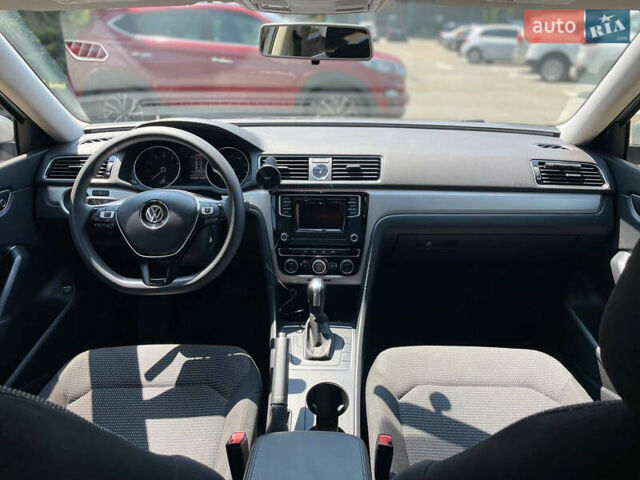 Серый Фольксваген Пассат, объемом двигателя 1.8 л и пробегом 111 тыс. км за 12999 $, фото 19 на Automoto.ua