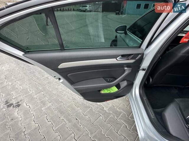 Сірий Фольксваген Пассат, об'ємом двигуна 1.4 л та пробігом 215 тис. км за 17300 $, фото 34 на Automoto.ua