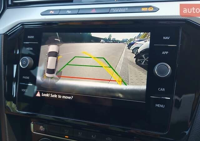 Серый Фольксваген Пассат, объемом двигателя 1.6 л и пробегом 297 тыс. км за 15000 $, фото 57 на Automoto.ua