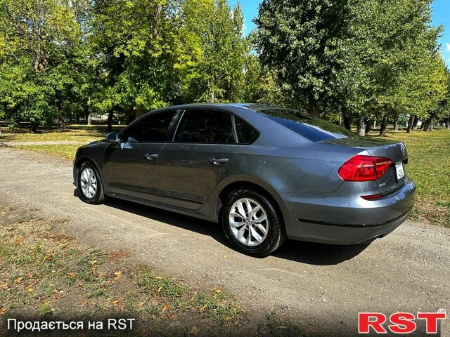 Сірий Фольксваген Пассат, об'ємом двигуна 1.8 л та пробігом 168 тис. км за 11500 $, фото 1 на Automoto.ua