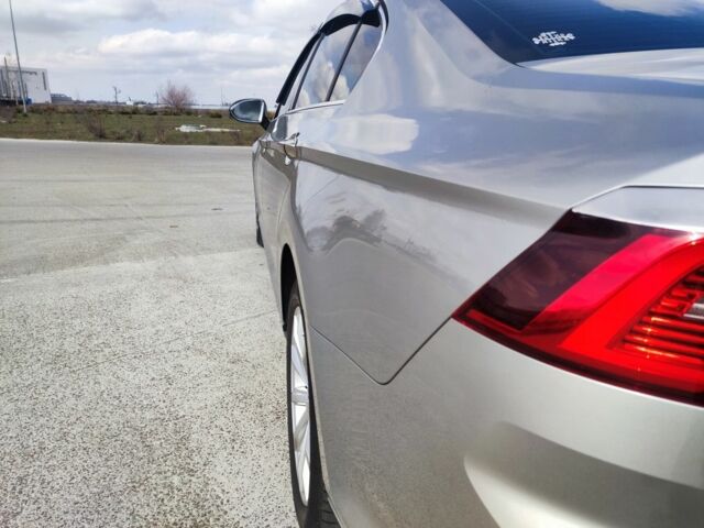 Серый Фольксваген Пассат, объемом двигателя 2 л и пробегом 113 тыс. км за 14999 $, фото 9 на Automoto.ua