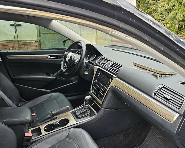 Серый Фольксваген Пассат, объемом двигателя 1.8 л и пробегом 170 тыс. км за 4000 $, фото 23 на Automoto.ua