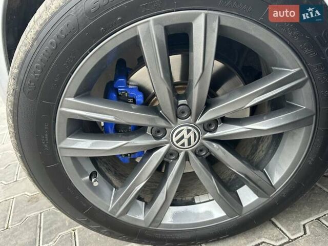 Сірий Фольксваген Пассат, об'ємом двигуна 1.4 л та пробігом 215 тис. км за 17300 $, фото 26 на Automoto.ua