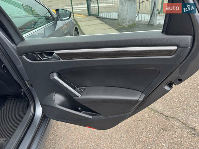 Серый Фольксваген Пассат, объемом двигателя 1.8 л и пробегом 209 тыс. км за 12490 $, фото 29 на Automoto.ua